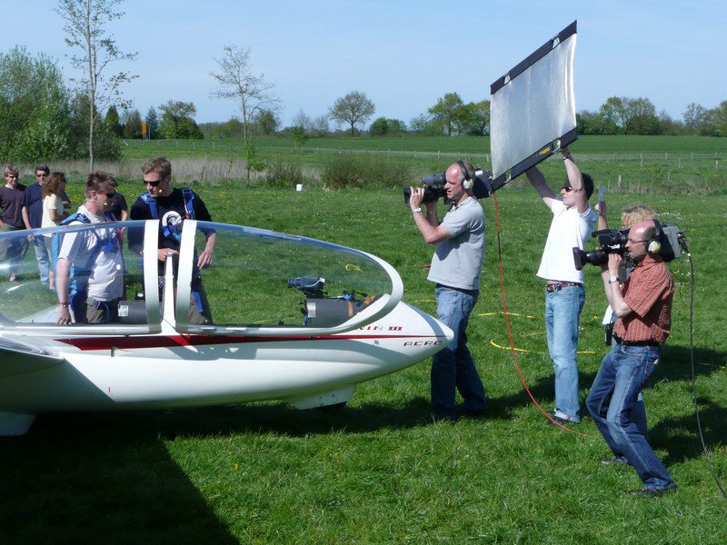 2008-05-06_ndr_01 NDR Fernsehen "Schleswig-Holstein-Magazin" im April 2005 live auf dem Segelflugplatz